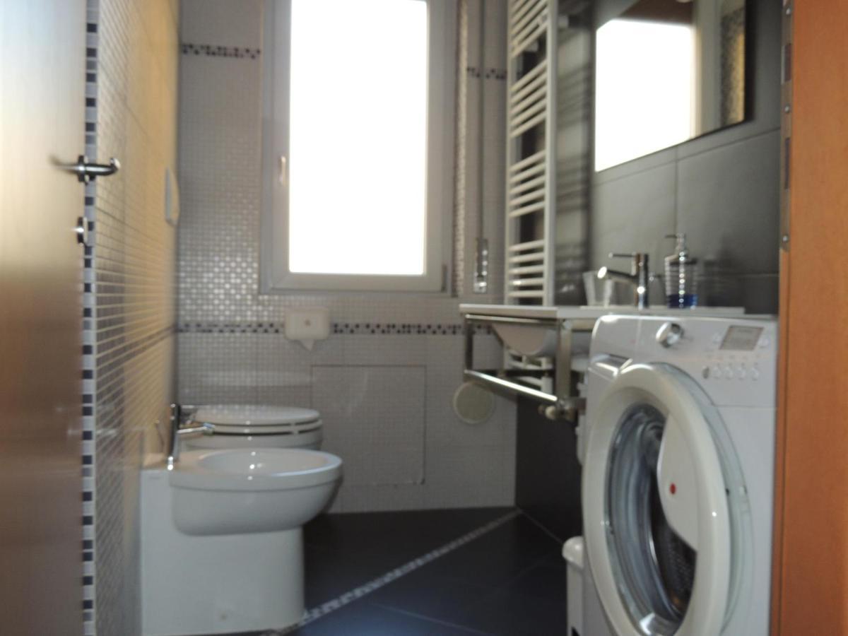 "Casa Giuliari" In Borgo Roma Vicino Policlinico Univr Fiera Daire Verona Dış mekan fotoğraf